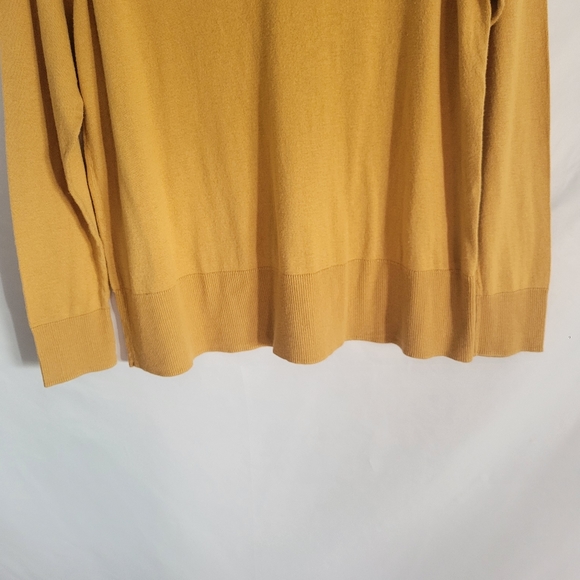 J.Jill Size Small Silk&Cotton Yellow Gold 22 inch length. - Picture 4 of 6